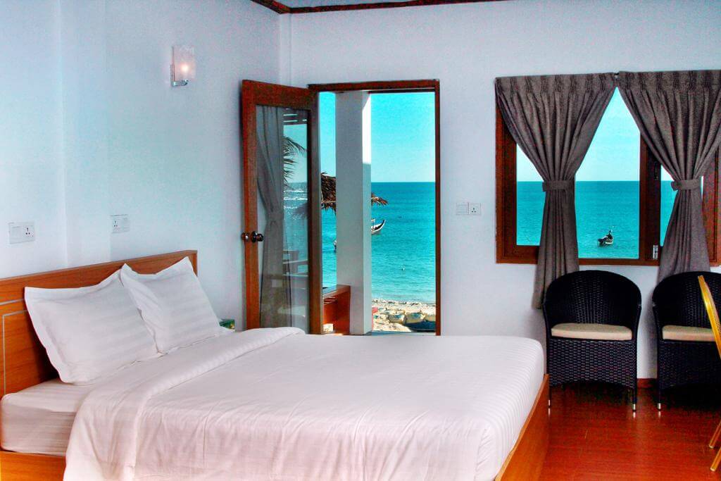 Double with Beach Front Sea View