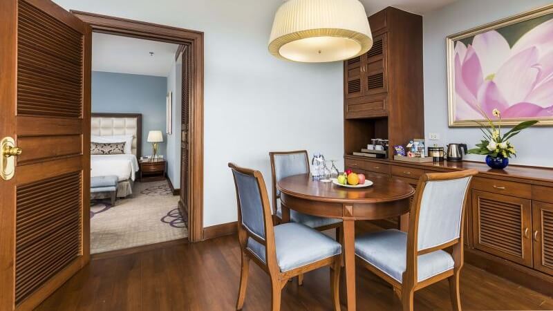 Deluxe Suite