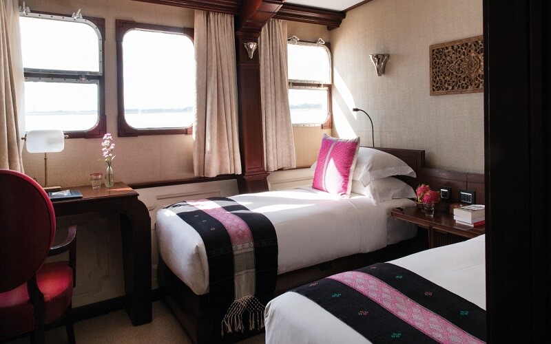 Deluxe cabin