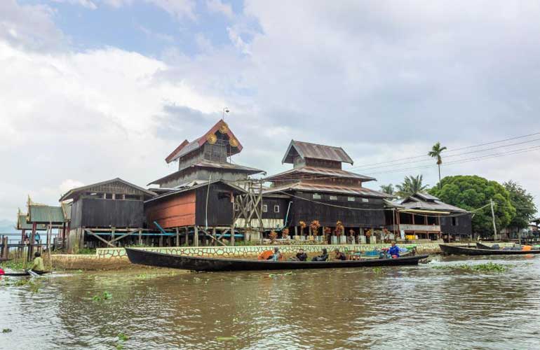 Yaunghwe Shwe Kyaung Monastery Overview